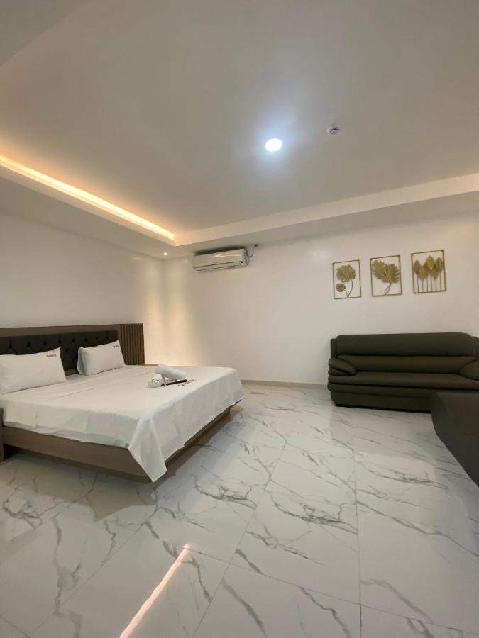 Reddoorz @ Maganda Drive In Hotel Pampanga Angeles Dış mekan fotoğraf